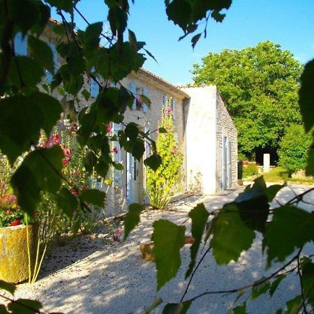 Chambres D'Hotes Domaine Le Fragnaud Saint-Porchaire Buitenkant foto